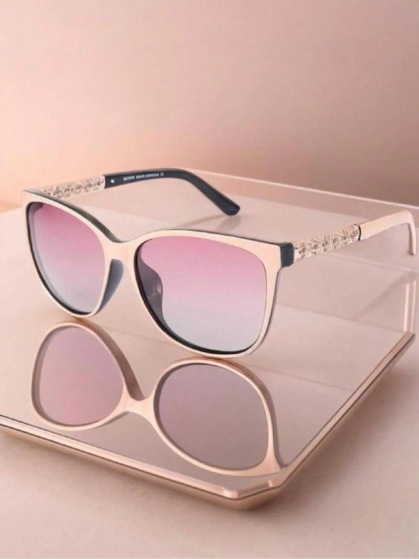 Women's Ombre Tinted Lens Eyeglasses, Trendy Casual Eyewear for Everyday Use