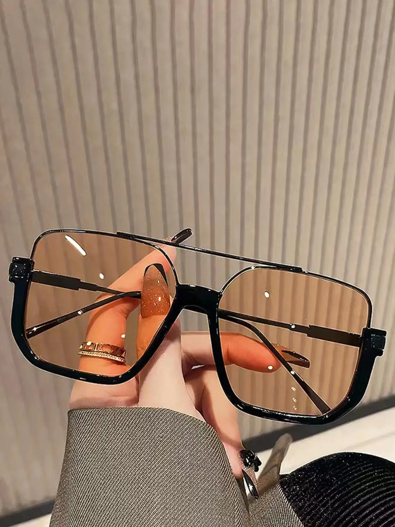 Unisex Vintage Large Frame Top Bar Design Tinted Lens Sun Protective Sunglasses