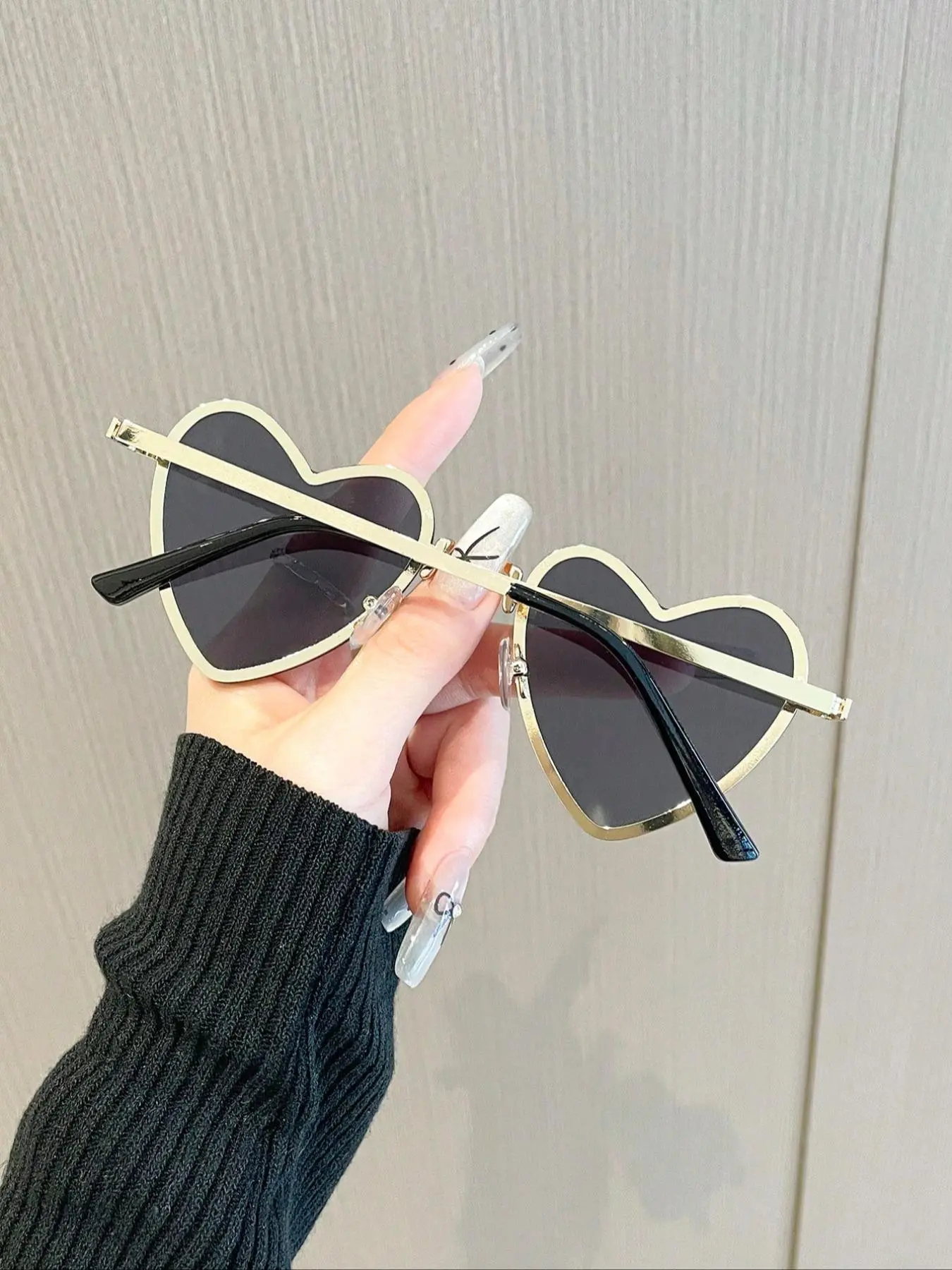 Women's Elegant Heart-Shaped Sunglasses, Trendy Styling Sunglasses for Everyday Use
