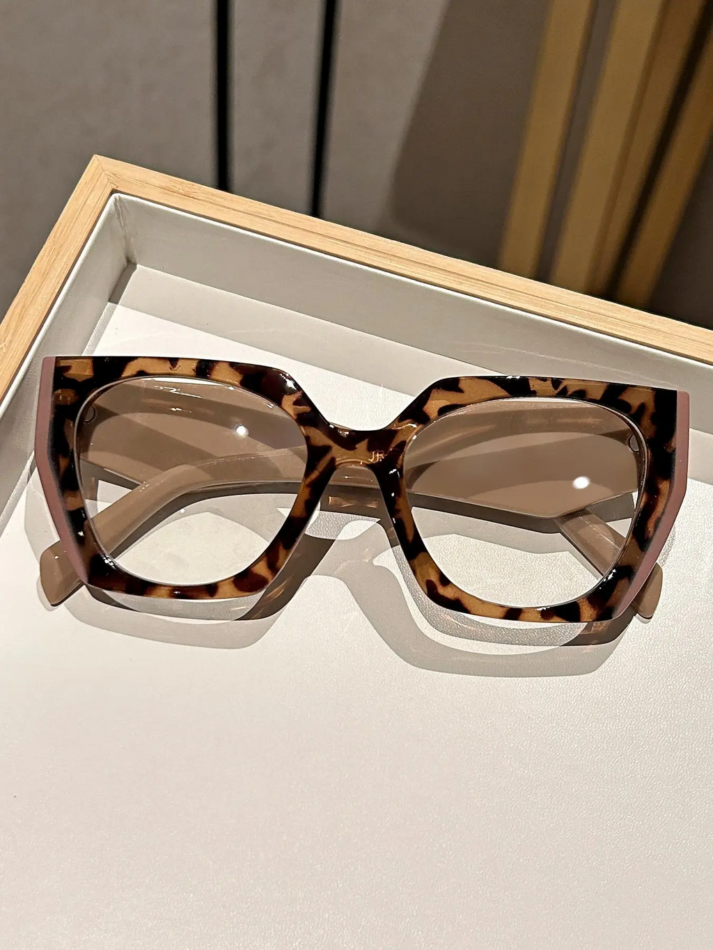 Simple Eyeglasses for Everyday Use, Basic Geometric Frame Eyeglasses for Women & Men