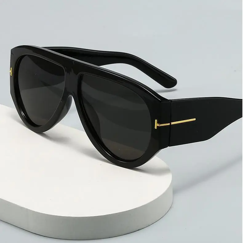 Retro Oversized Aviator Sunglasses for Women Men 70s Style UV400 Protection Luxury Thick Frame