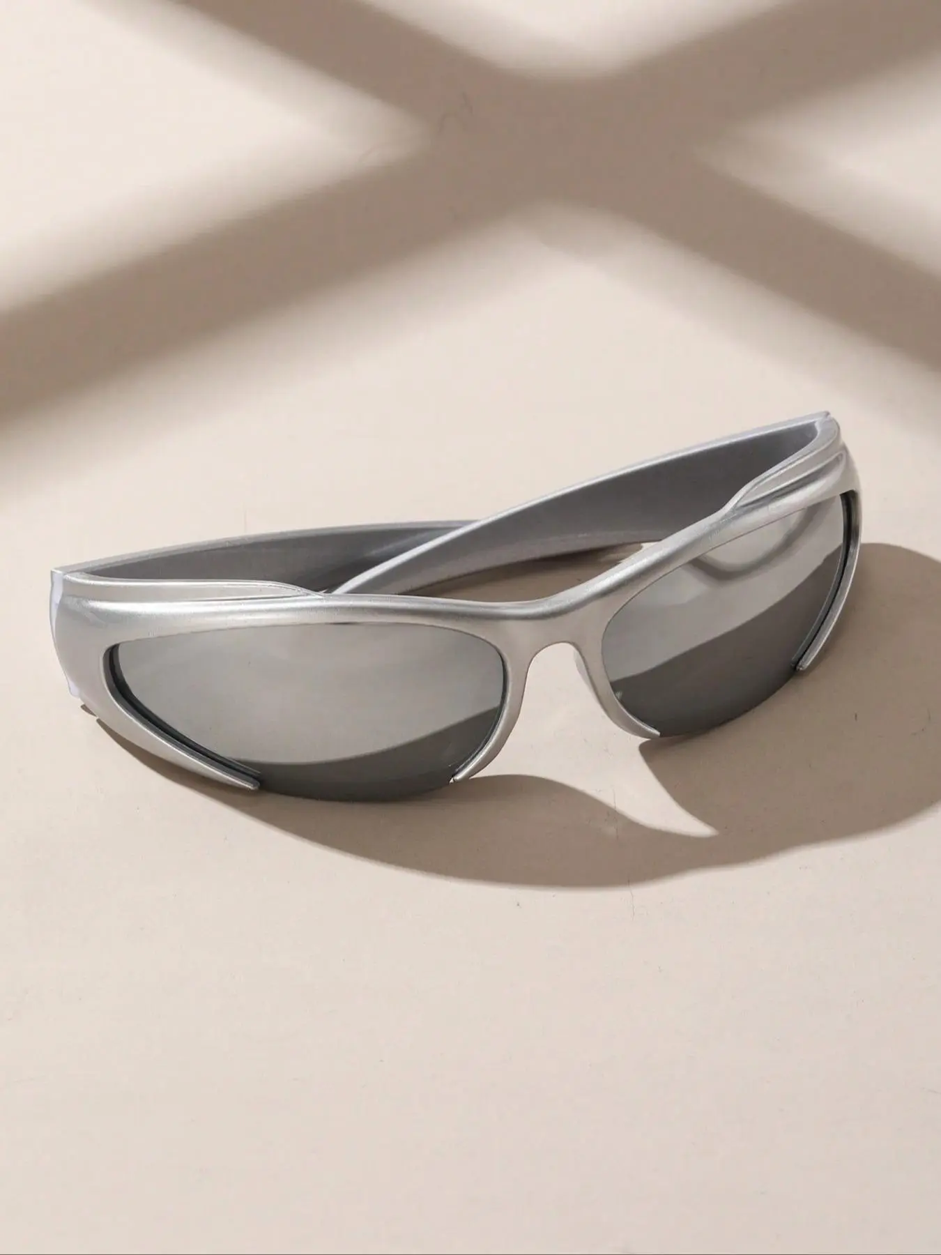 Fashion Small Frame, Stylish Sunglasses, Trendy Versatile Sports Sunglasses for Women and Men