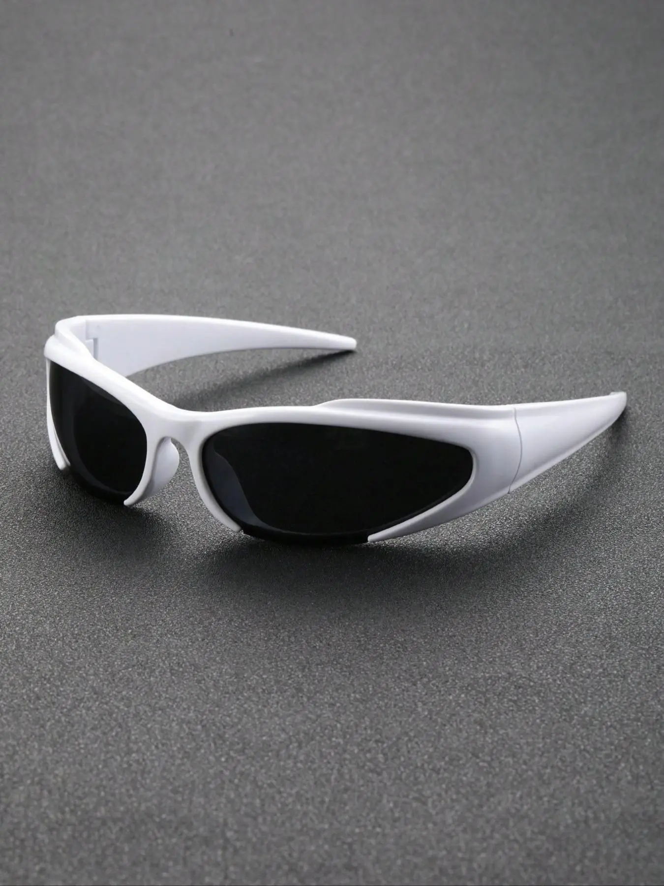 Fashion Small Frame, Stylish Sunglasses, Trendy Versatile Sports Sunglasses for Women and Men