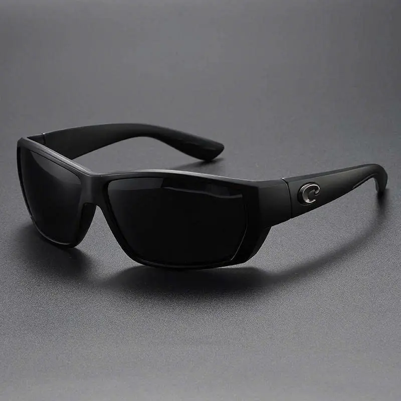UV400 protection - Polarized lenses - Stylish square design
